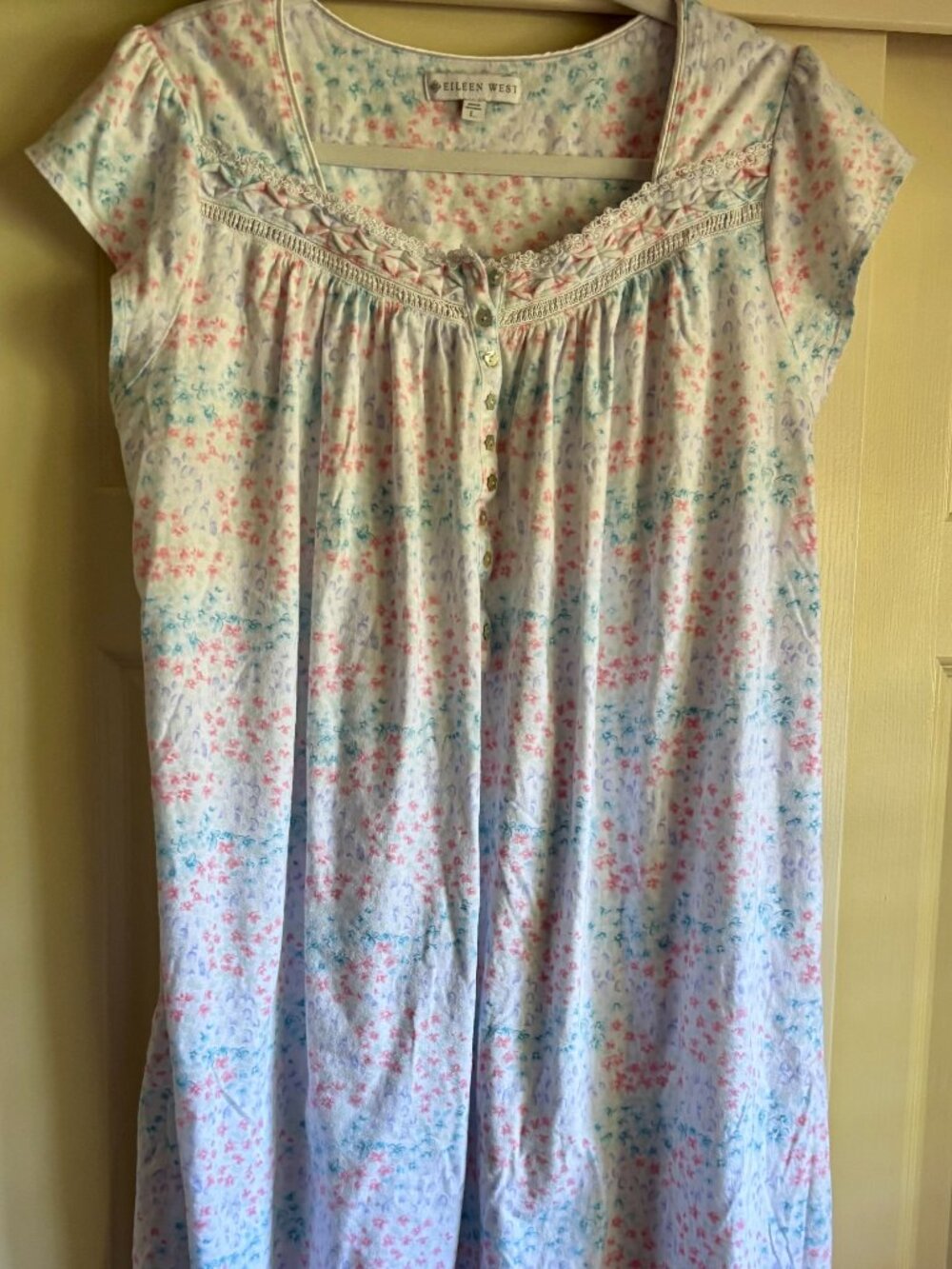 Eileen West Short Sleeve White Cotton Nightgown: Size Large - Picture 3 of 4